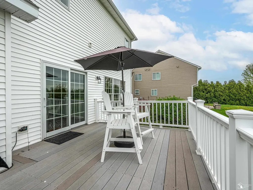 453 Corinth Circle Dundee Village MI 48131