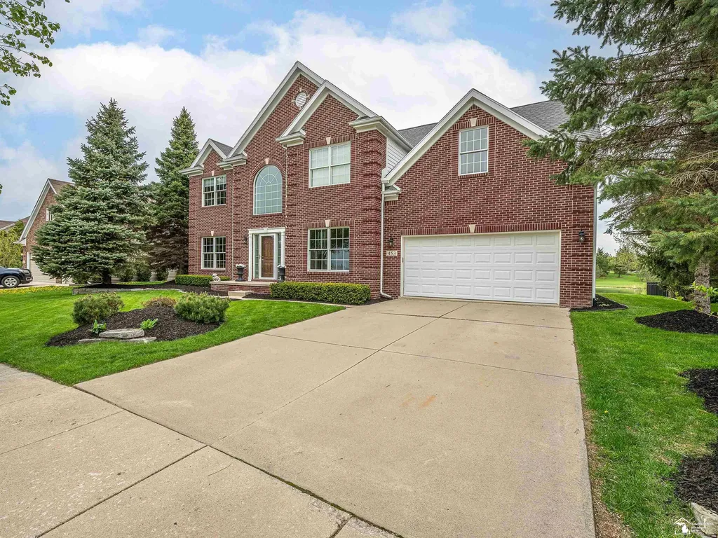 453 Corinth Circle Dundee Village MI 48131
