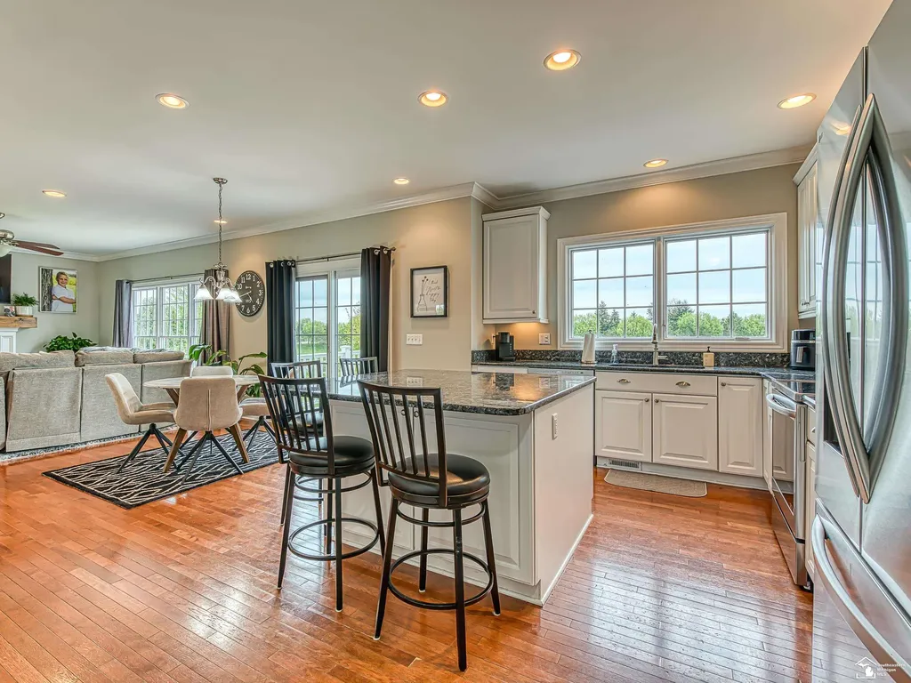 453 Corinth Circle Dundee Village MI 48131