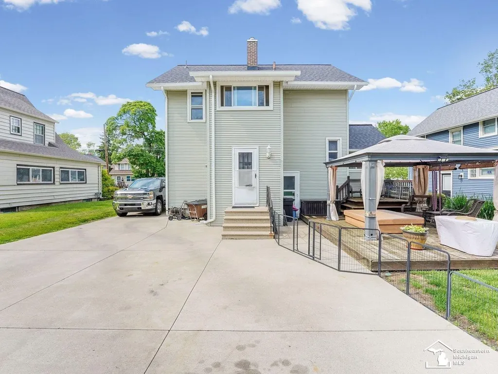 727 Glenwood Avenue Jackson City MI 49203
