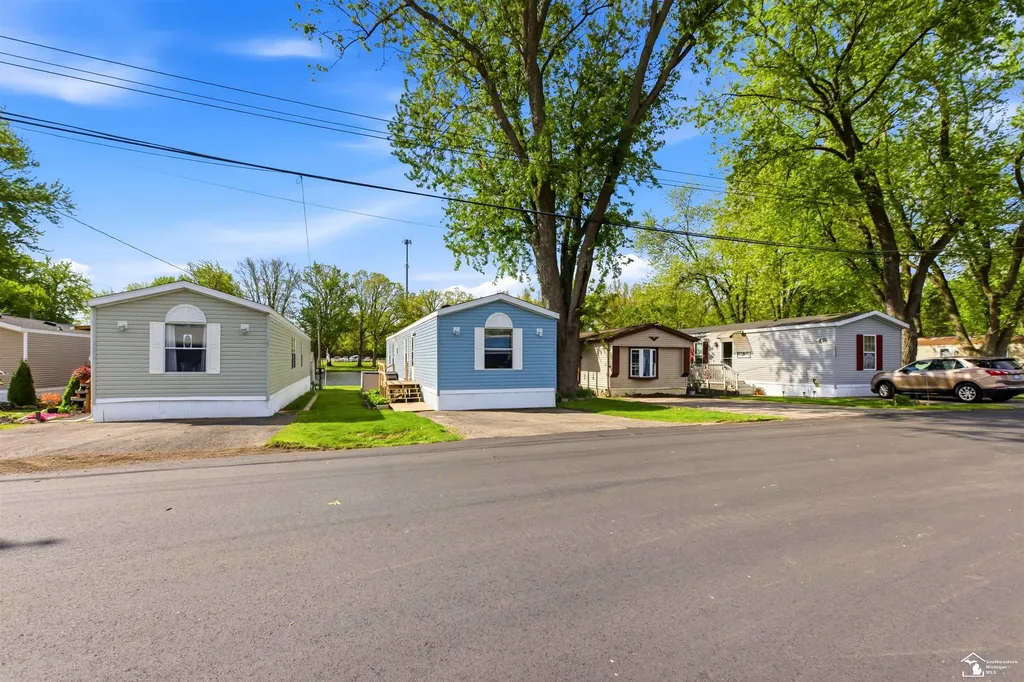 2678 Bayberry Court Norvell Township MI 48130
