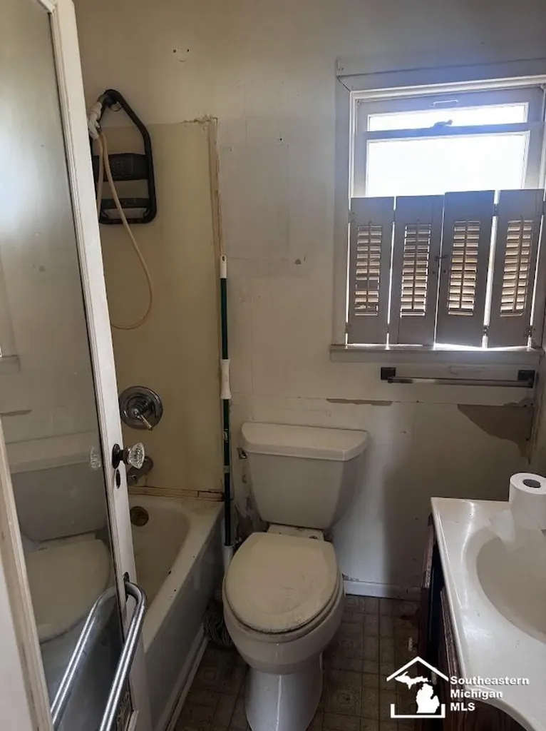 4369 Avenue E Street Frenchtown Township MI 48166