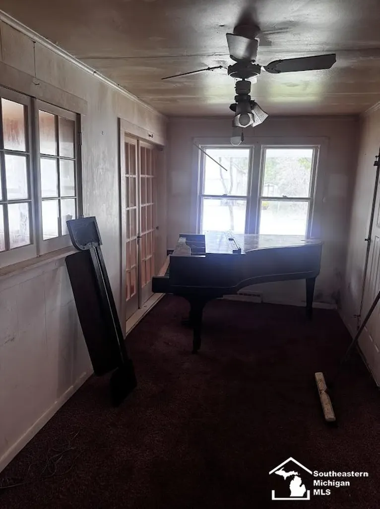 4369 Avenue E Street Frenchtown Township MI 48166
