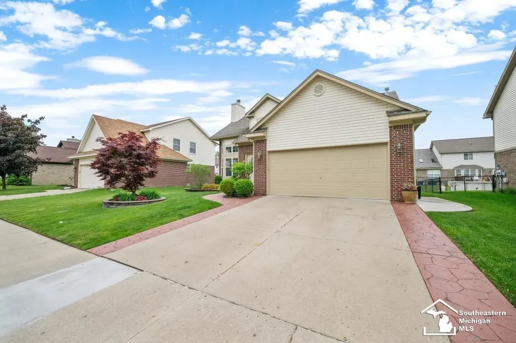 23635 Lori Drive Brownstown Charter Township MI 48134
