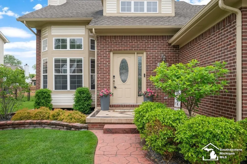 23635 Lori Drive Brownstown Charter Township MI 48134