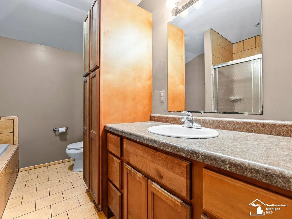 2037 Meanwell Road Dundee Village MI 48131