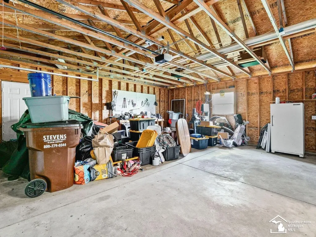 2037 Meanwell Road Dundee Village MI 48131