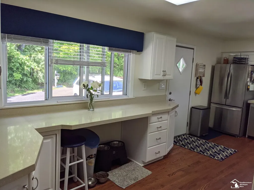 20 W Peterson Drive Hartland Township MI 48114