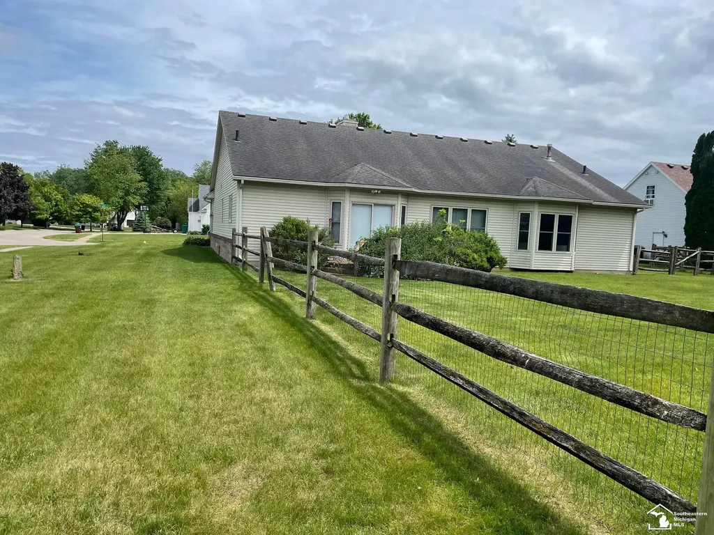 6755 Marzden Drive Bedford Township MI 48144