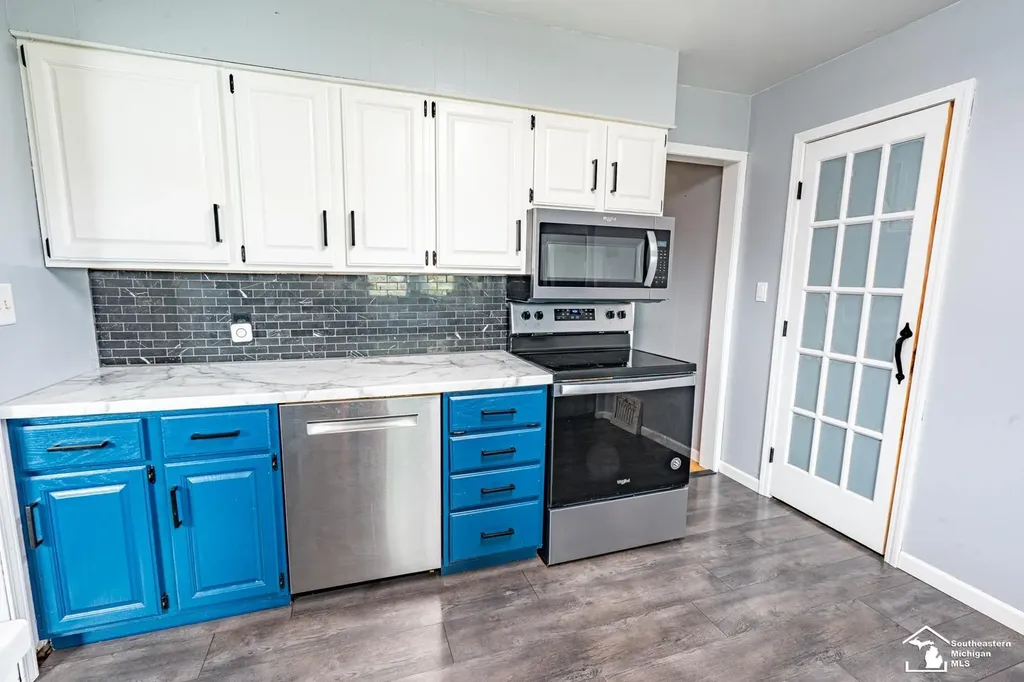 5248 S Custer Road Raisinville Township MI 48161