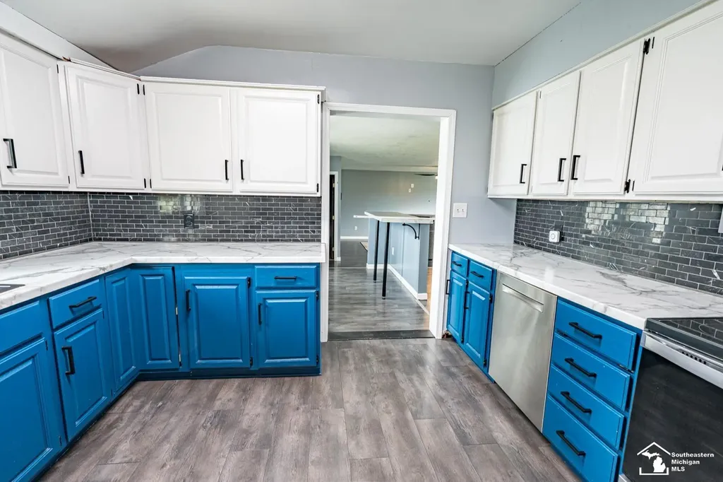 5248 S Custer Road Raisinville Township MI 48161