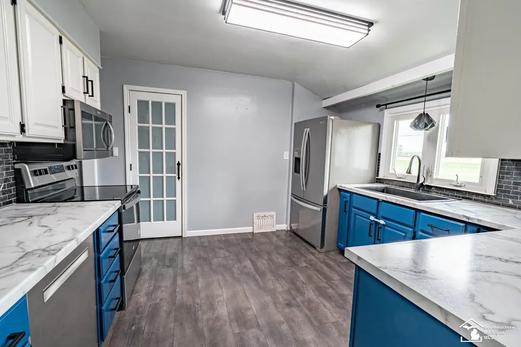 5248 S Custer Road Raisinville Township MI 48161