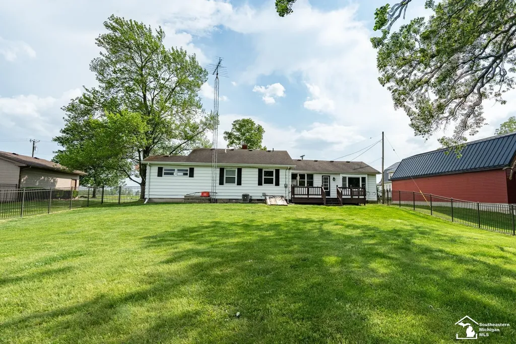5248 S Custer Road Raisinville Township MI 48161