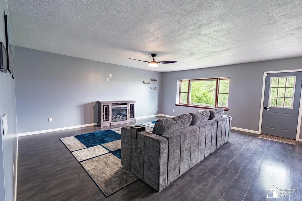 5248 S Custer Road Raisinville Township MI 48161