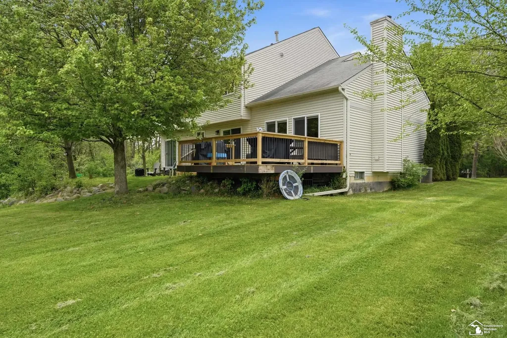 8437 Parkridge Drive Dexter City MI 48130