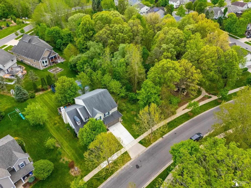 8437 Parkridge Drive Dexter City MI 48130