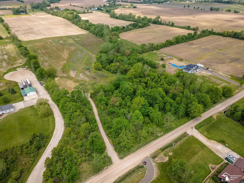 13635 Exeter Road Exeter Township MI 48117