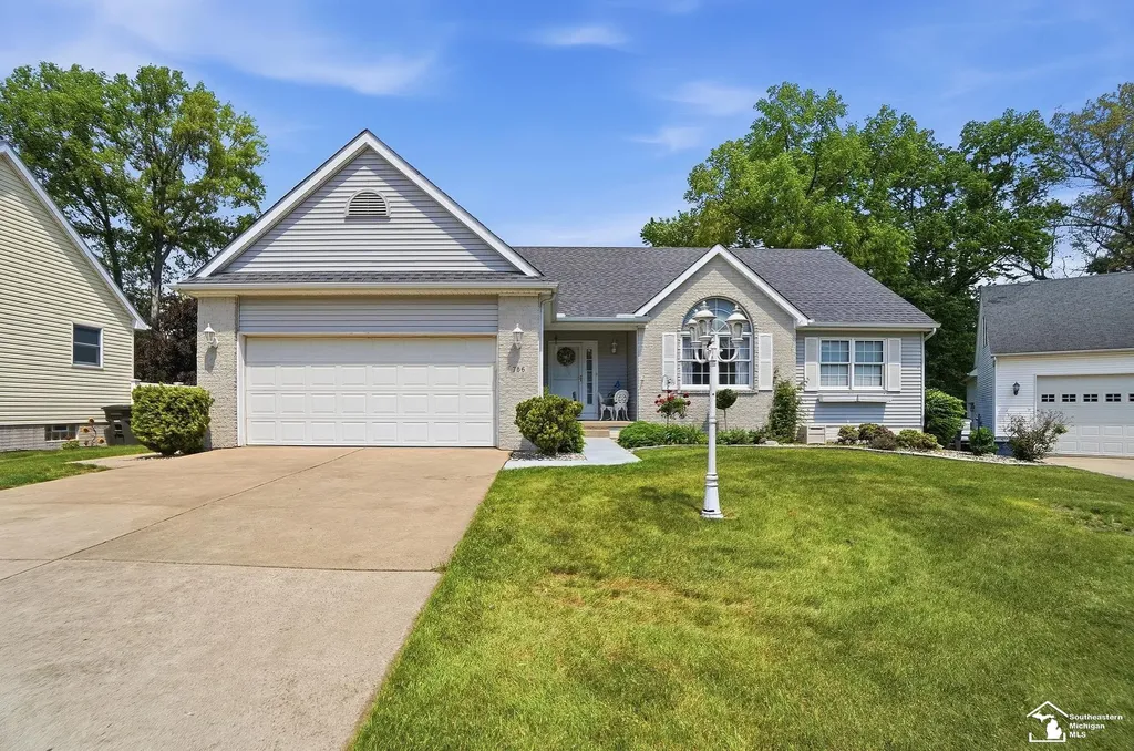786 Santa Fe Court Bedford Township MI 48182