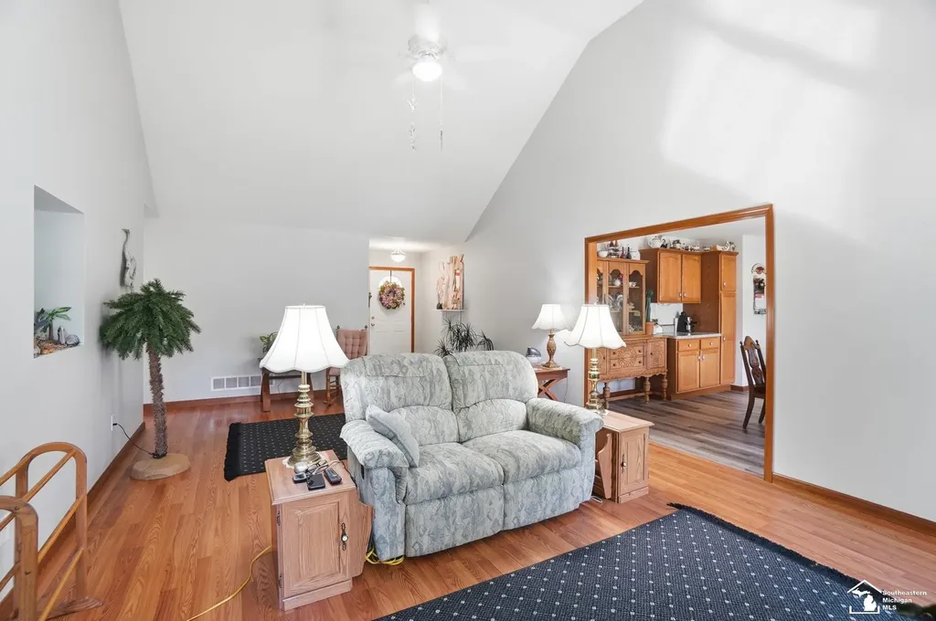 786 Santa Fe Court Bedford Township MI 48182