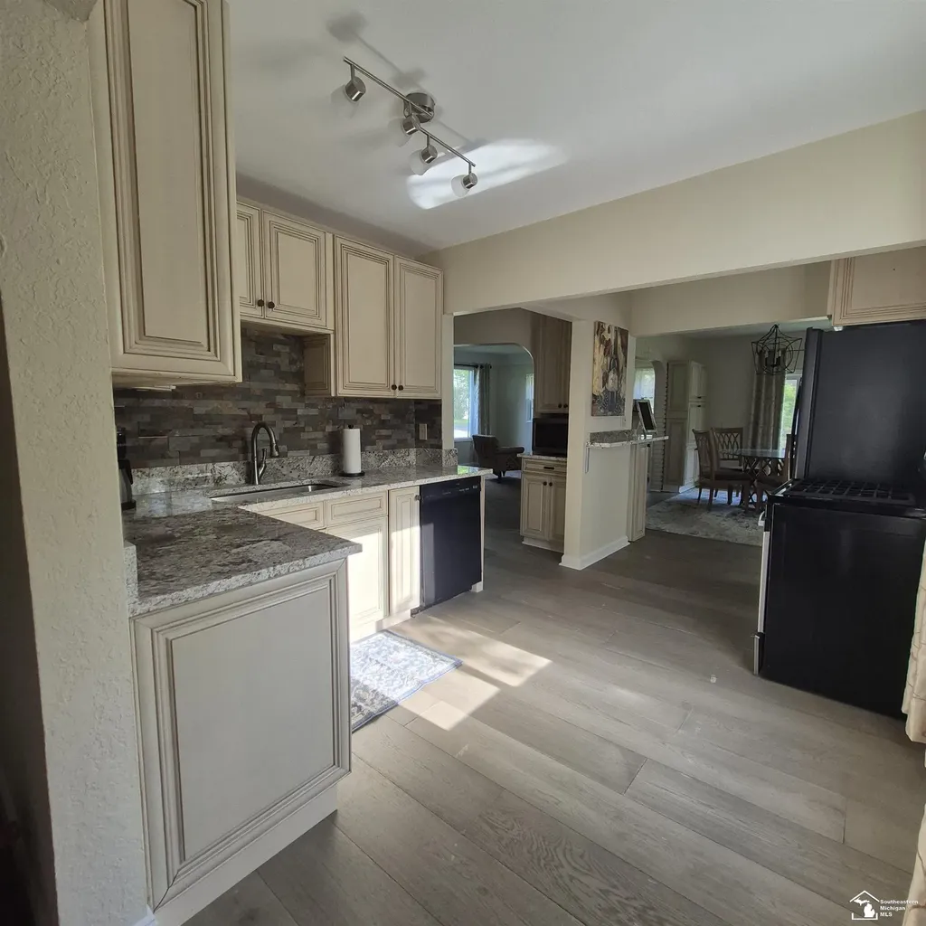 4509 Dixon Road Frenchtown Township MI 48166