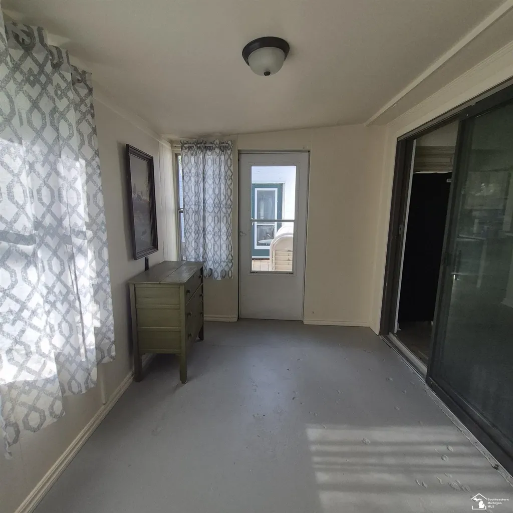 4509 Dixon Road Frenchtown Township MI 48166