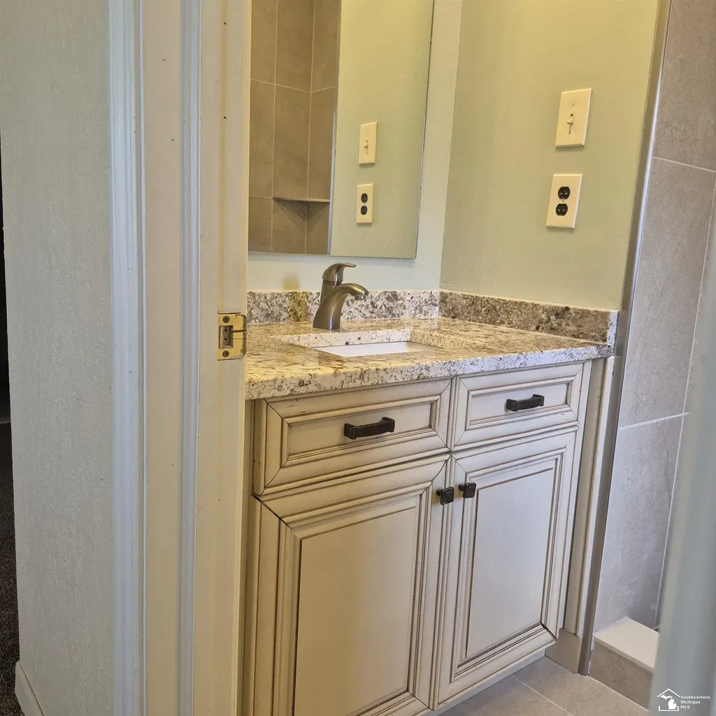4509 Dixon Road Frenchtown Township MI 48166