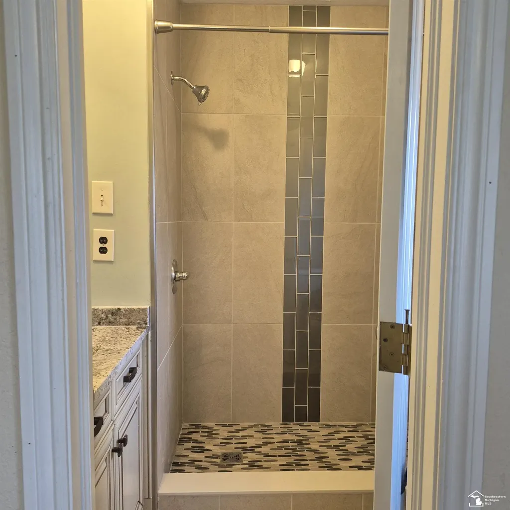 4509 Dixon Road Frenchtown Township MI 48166