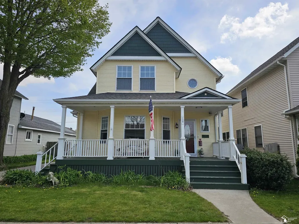 734 White Street Port Huron City MI 48060
