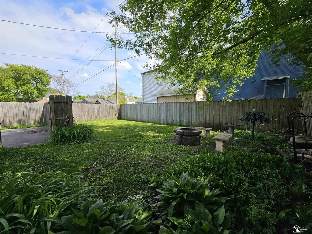 734 White Street Port Huron City MI 48060