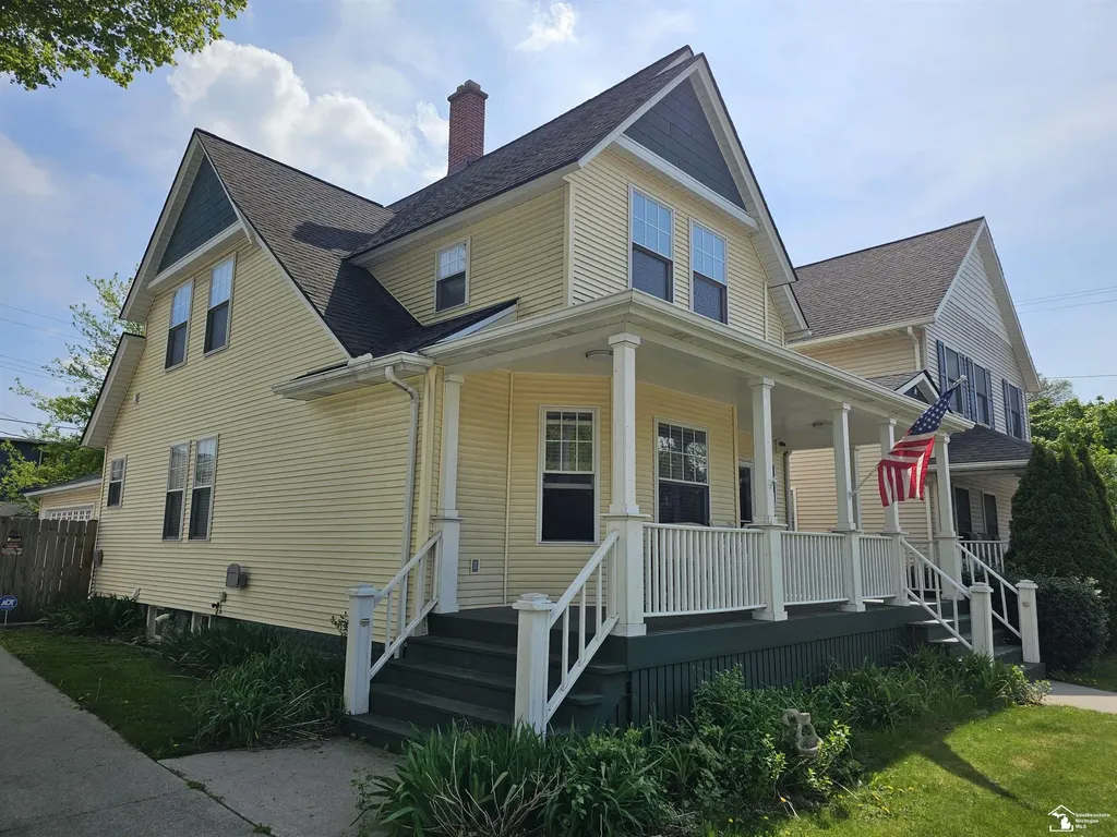 734 White Street Port Huron City MI 48060