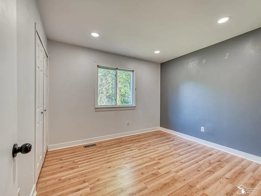 42064 Arthur Street Van Buren Charter Township MI 48111