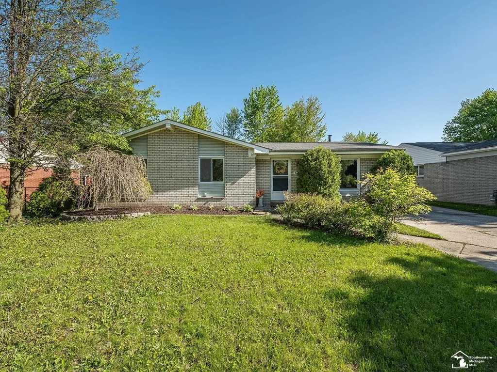 42064 Arthur Street Van Buren Charter Township MI 48111