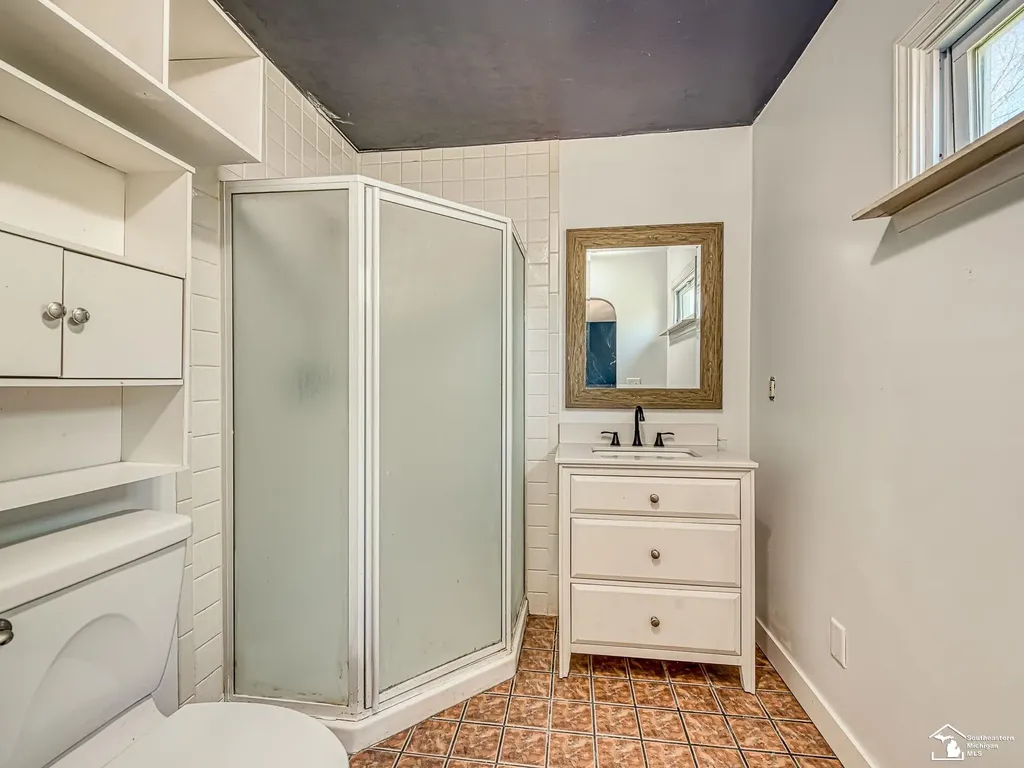 42064 Arthur Street Van Buren Charter Township MI 48111
