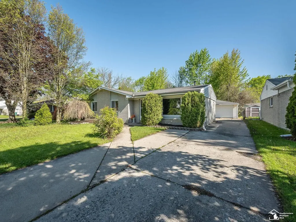 42064 Arthur Street Van Buren Charter Township MI 48111