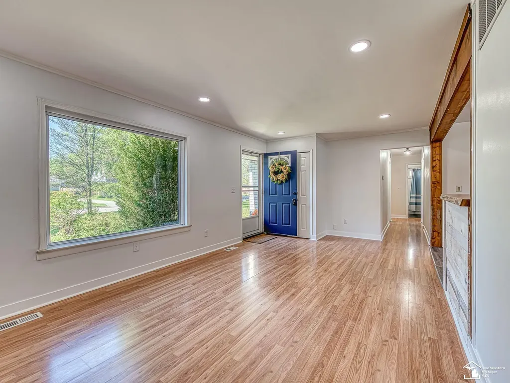 42064 Arthur Street Van Buren Charter Township MI 48111