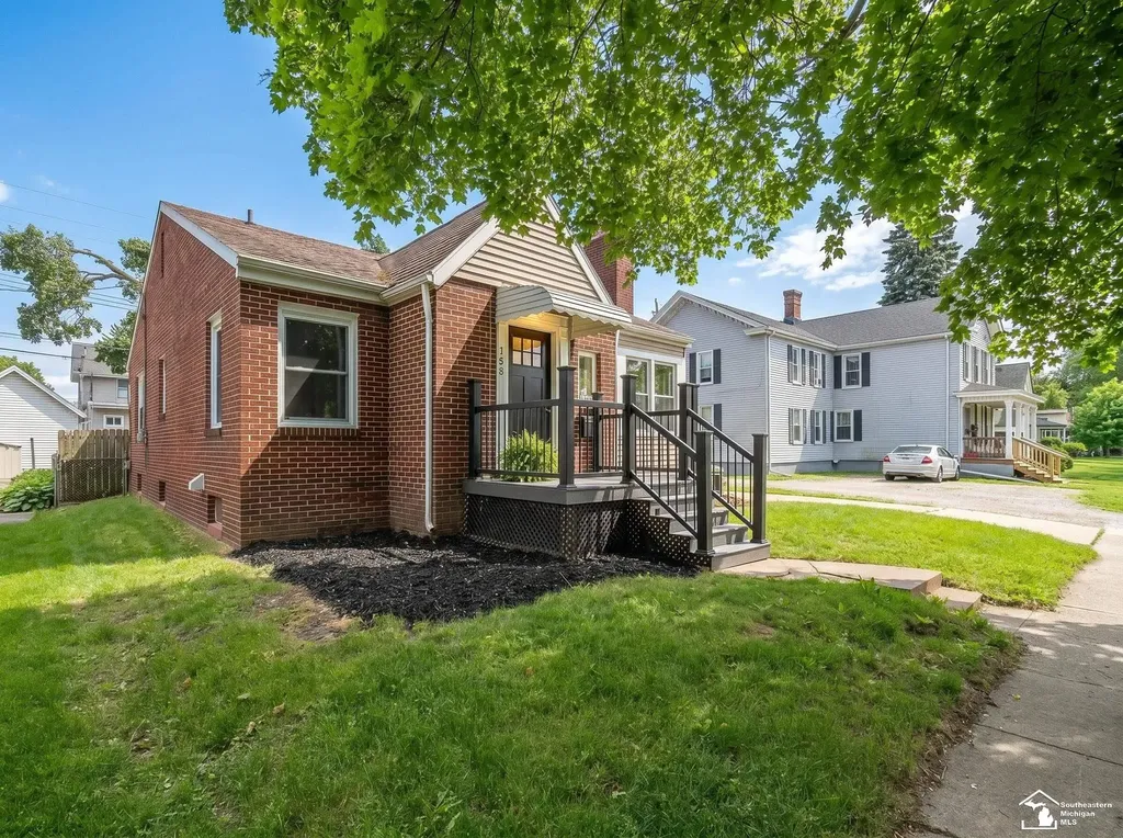 138 Tremont Street Monroe City MI 48162