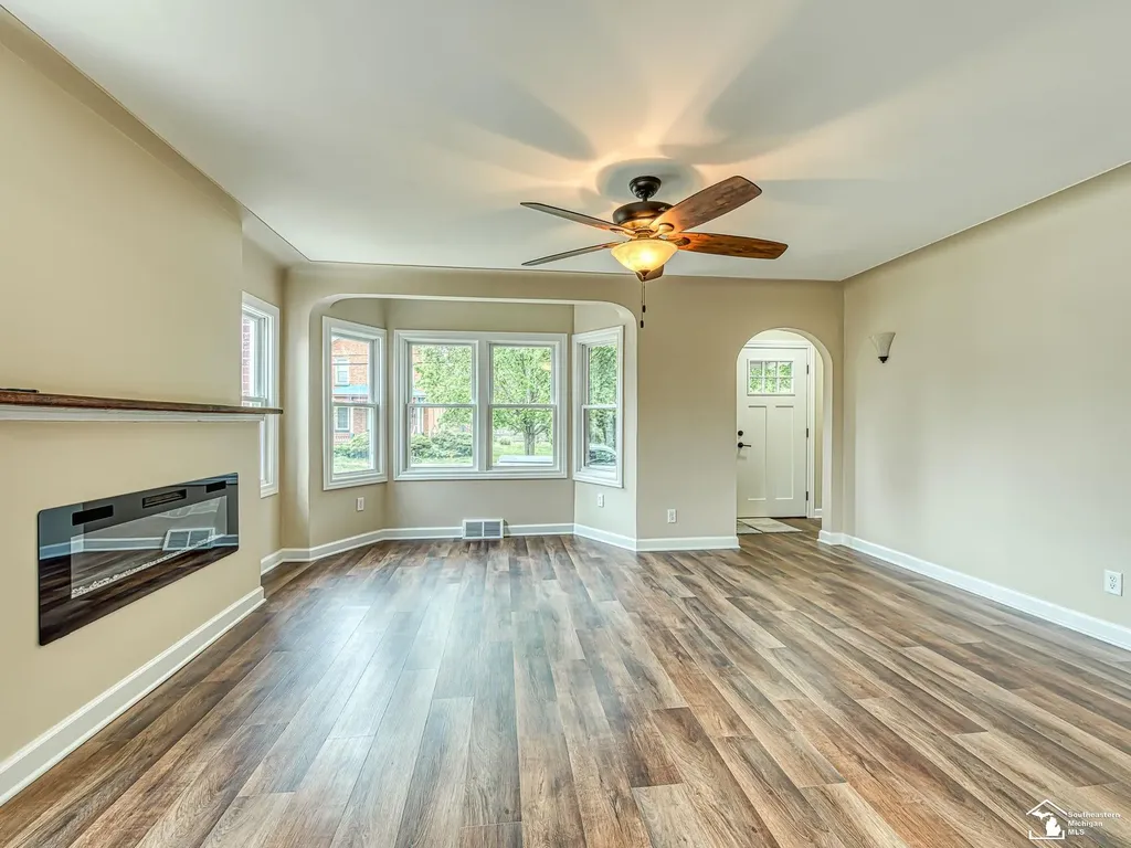 138 Tremont Street Monroe City MI 48162
