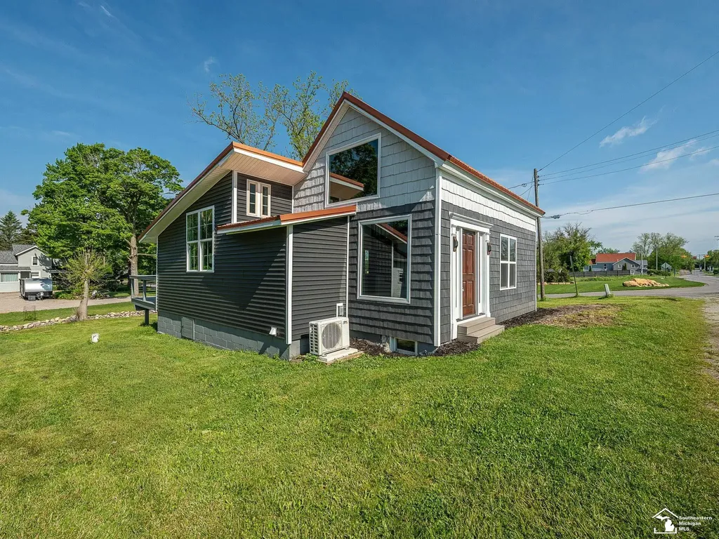 6621 Devils Lake Highway Woodstock Township MI 49253