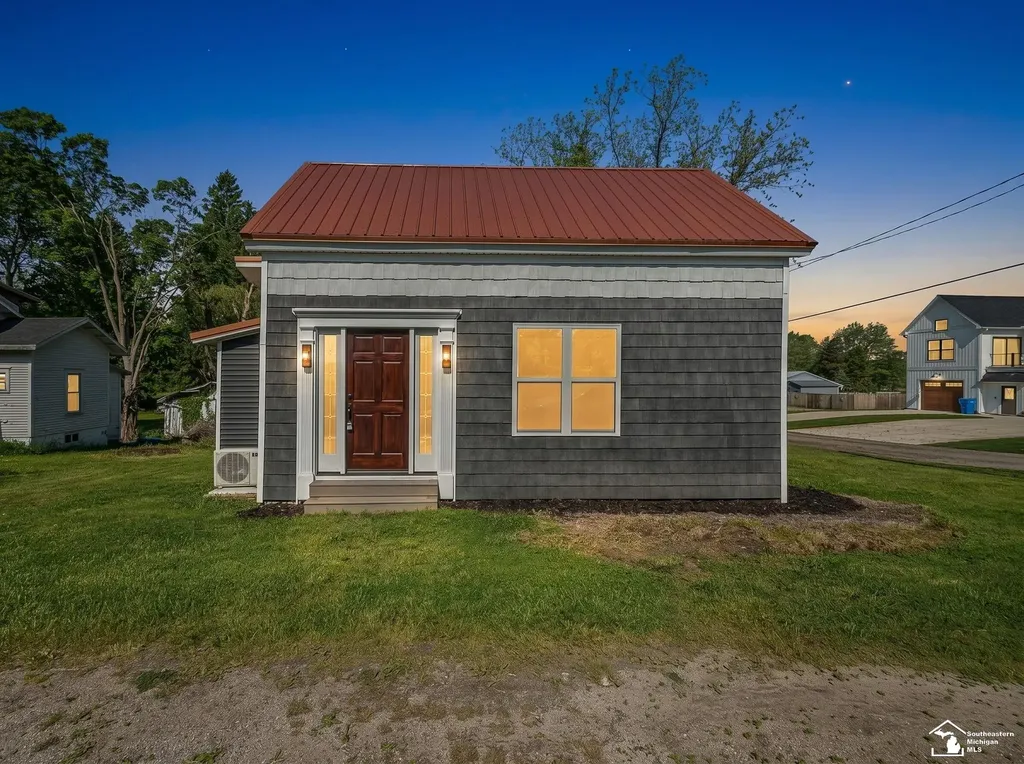 6621 Devils Lake Highway Woodstock Township MI 49253
