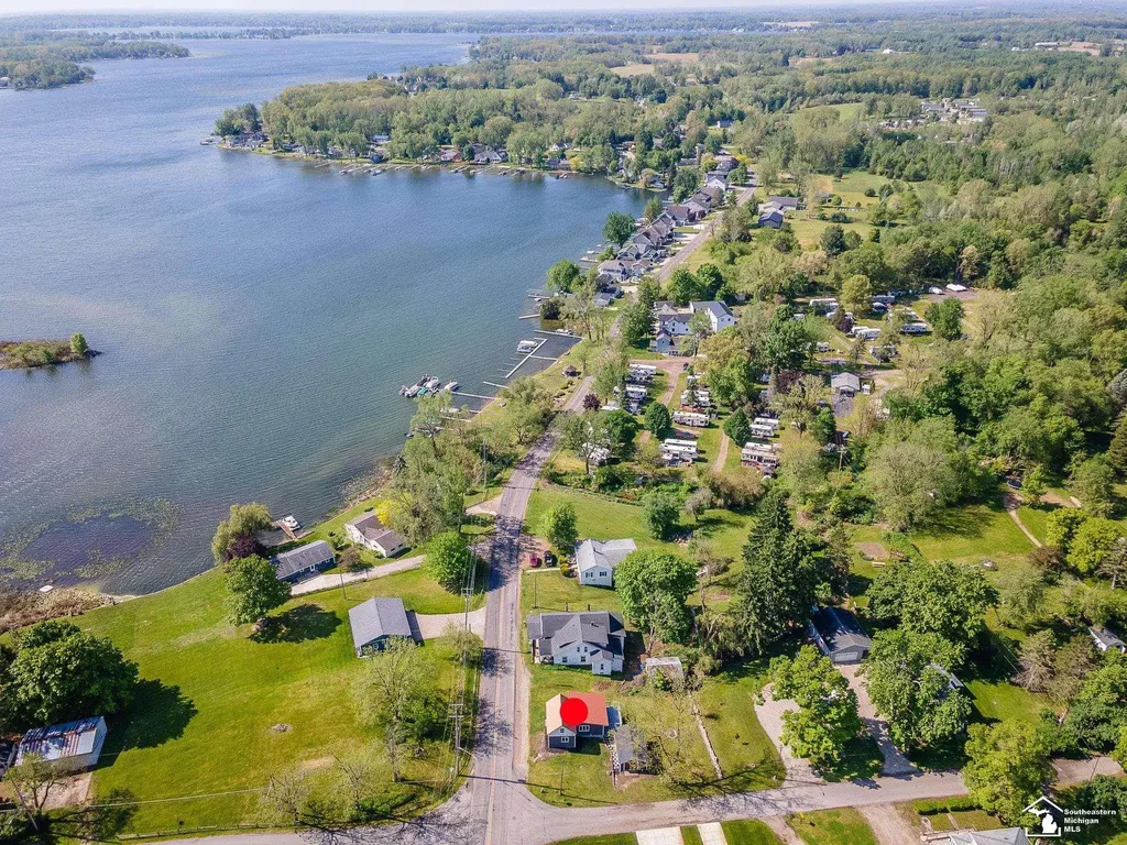 6621 Devils Lake Highway Woodstock Township MI 49253