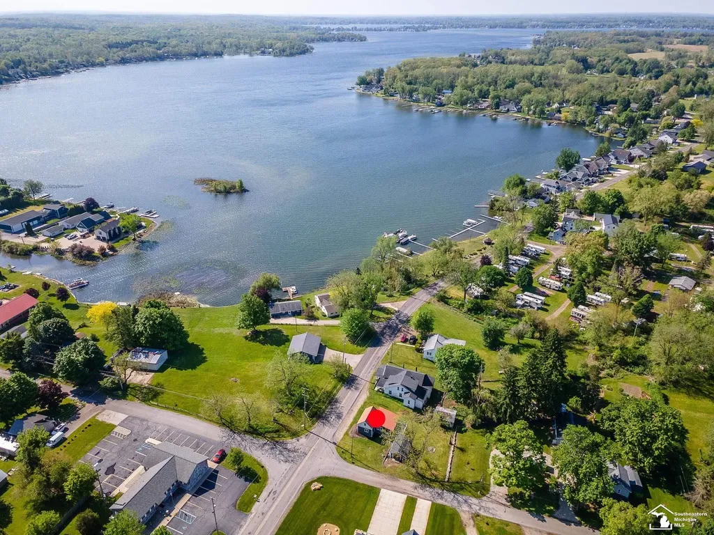 6621 Devils Lake Highway Woodstock Township MI 49253