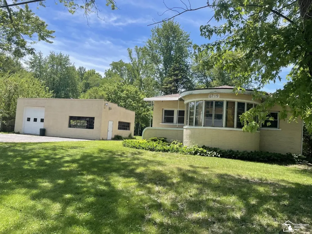 6719 Summerfield Road Bedford Township MI 48182