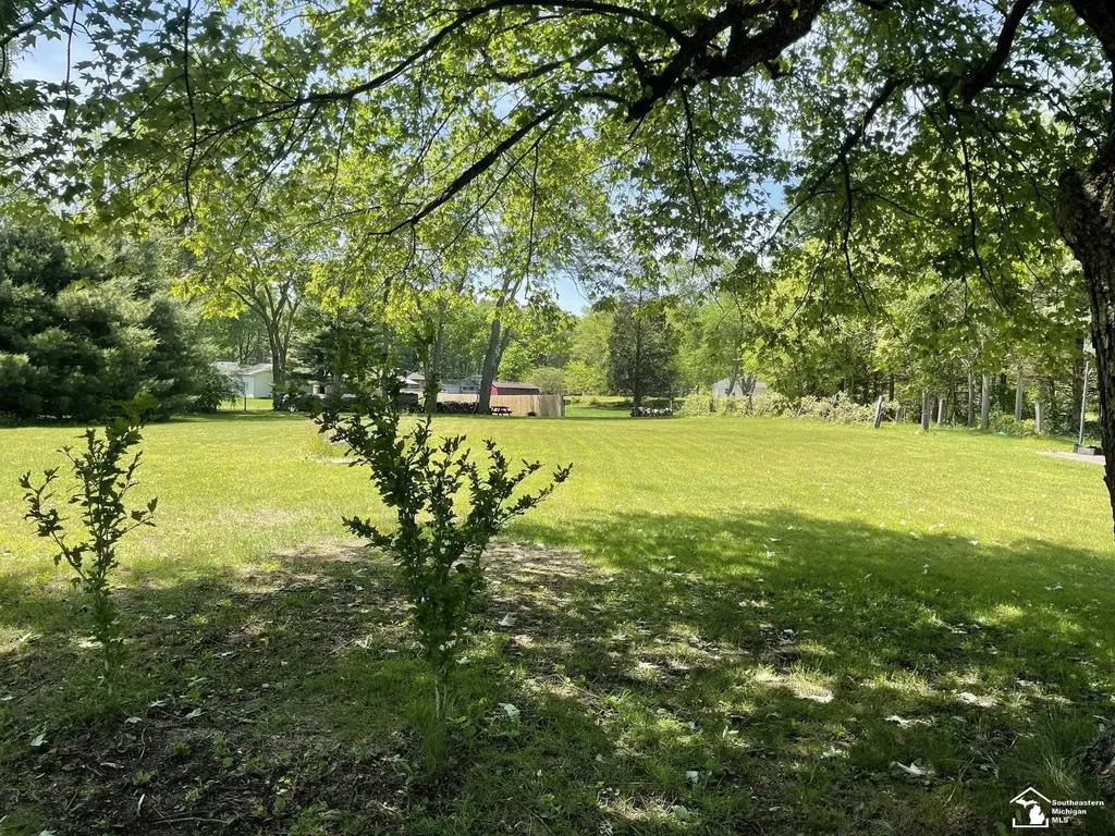 6719 Summerfield Road Bedford Township MI 48182