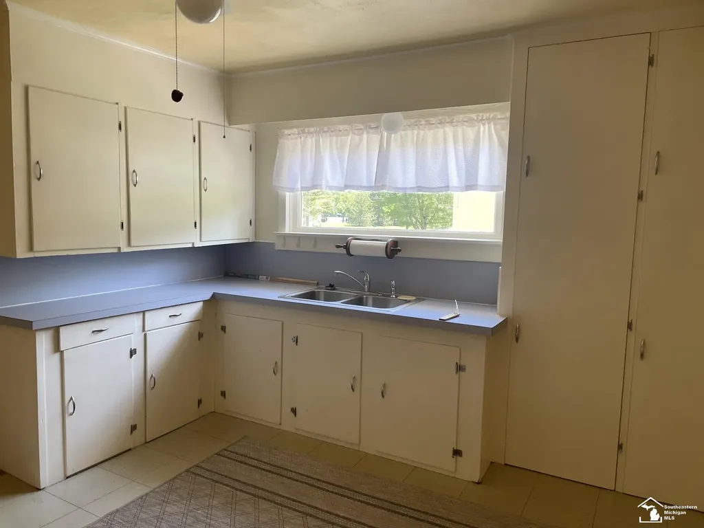 6719 Summerfield Road Bedford Township MI 48182