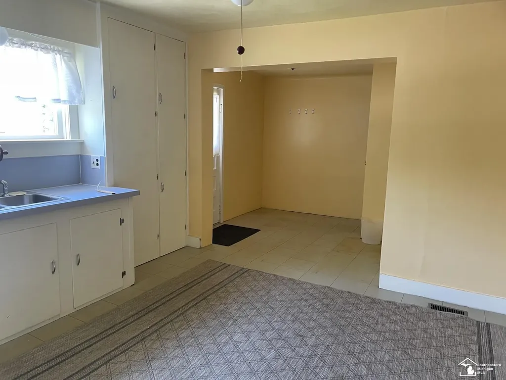 6719 Summerfield Road Bedford Township MI 48182