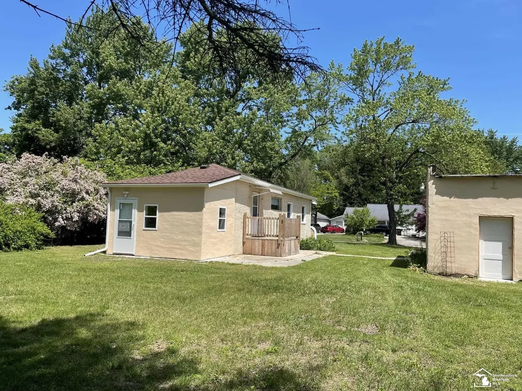6719 Summerfield Road Bedford Township MI 48182