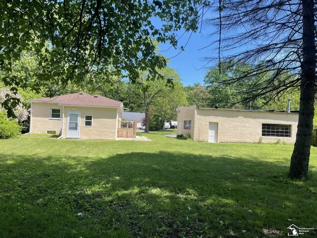 6719 Summerfield Road Bedford Township MI 48182