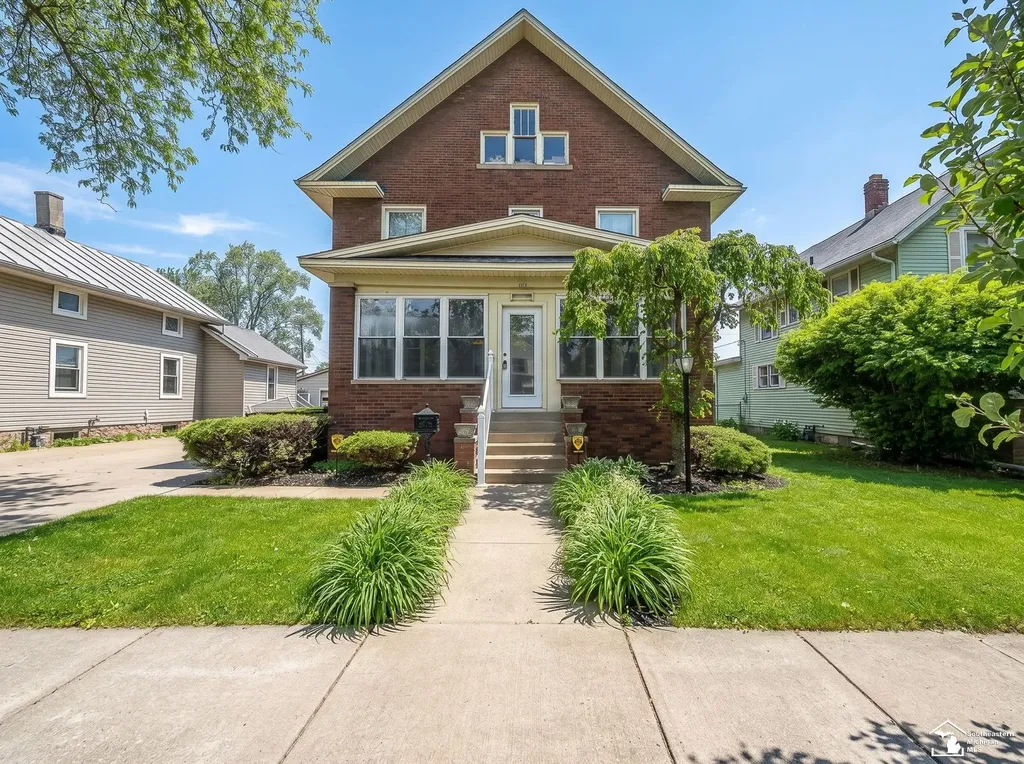 428 E 3rd Street Monroe City MI 48161