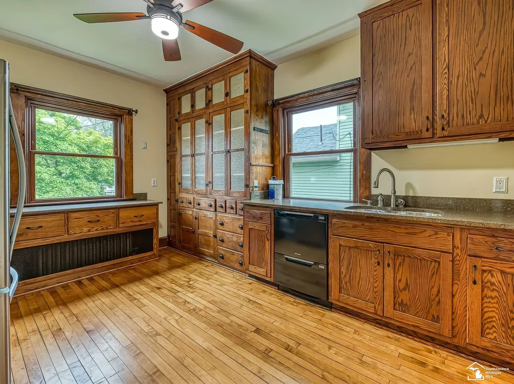 428 E 3rd Street Monroe City MI 48161