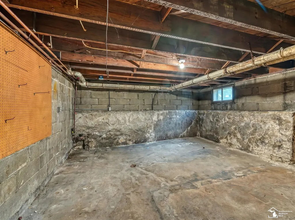 428 E 3rd Street Monroe City MI 48161